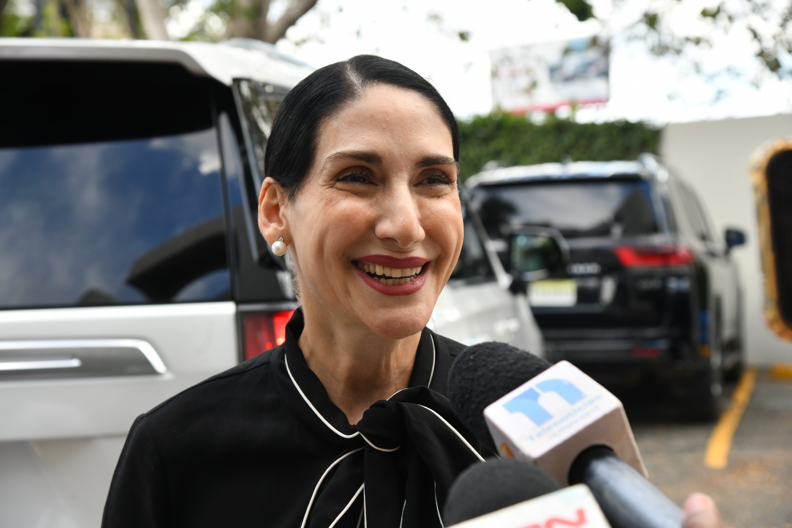 La primera dama, Raquel Arbaje, recuerda con anhelo y nostalgia las cualidades del fenecido.