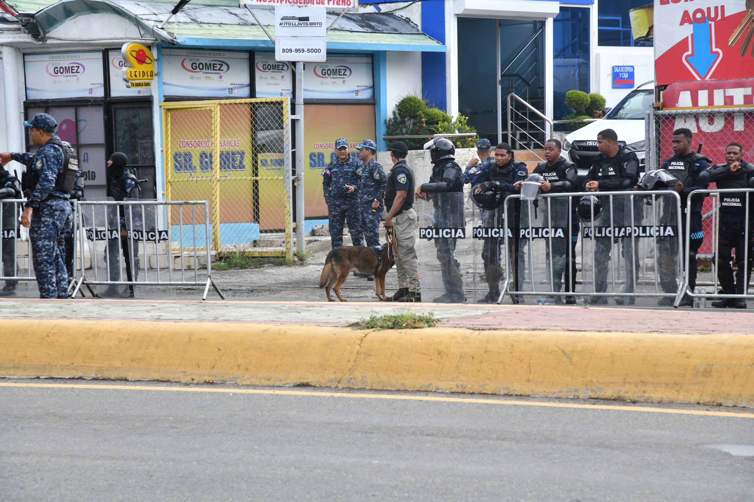 Desalojo en Teleofertas