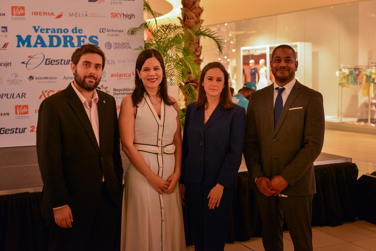 Roberto Domínguez, Glorimi Jiménez, Alicia Figueroa and Adolfo Rojas