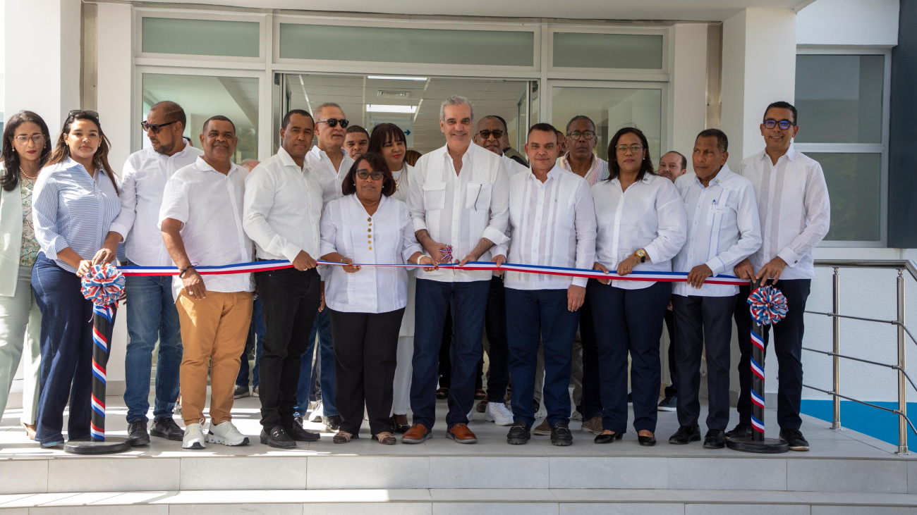 Inauguración del Hospital.Inauguración del Hospital con la presencia del presidente Luis Abinader