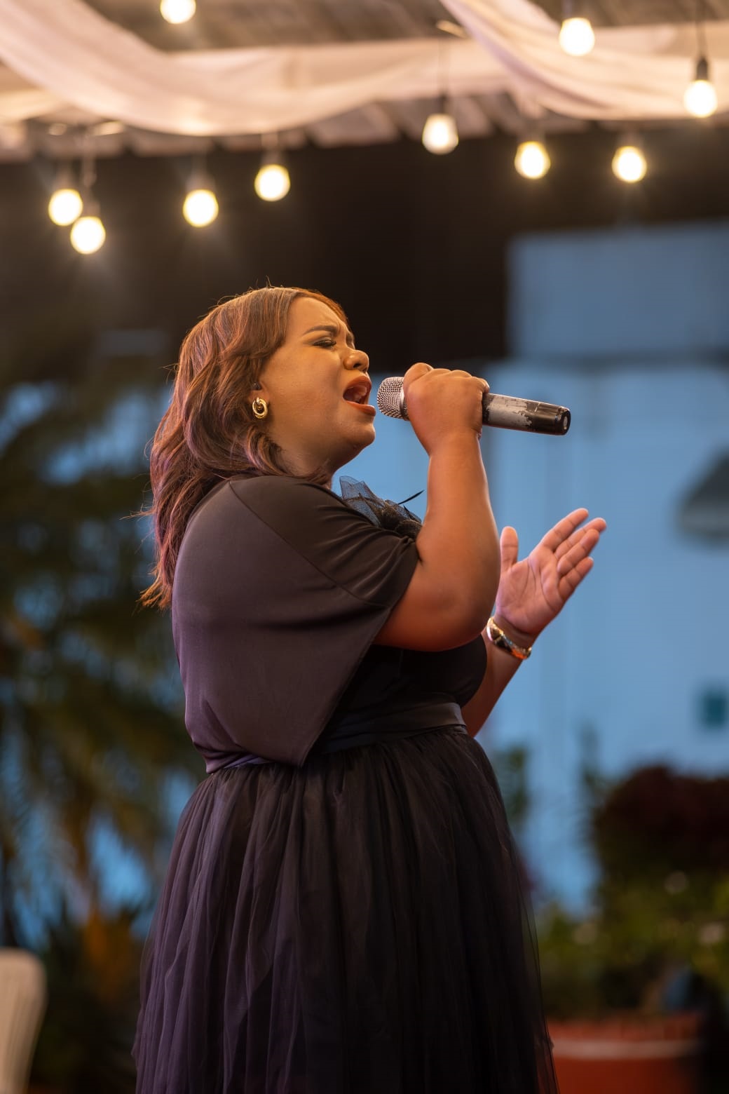 Carlin Méndez incursiona en la bachata con su nuevo sencillo
