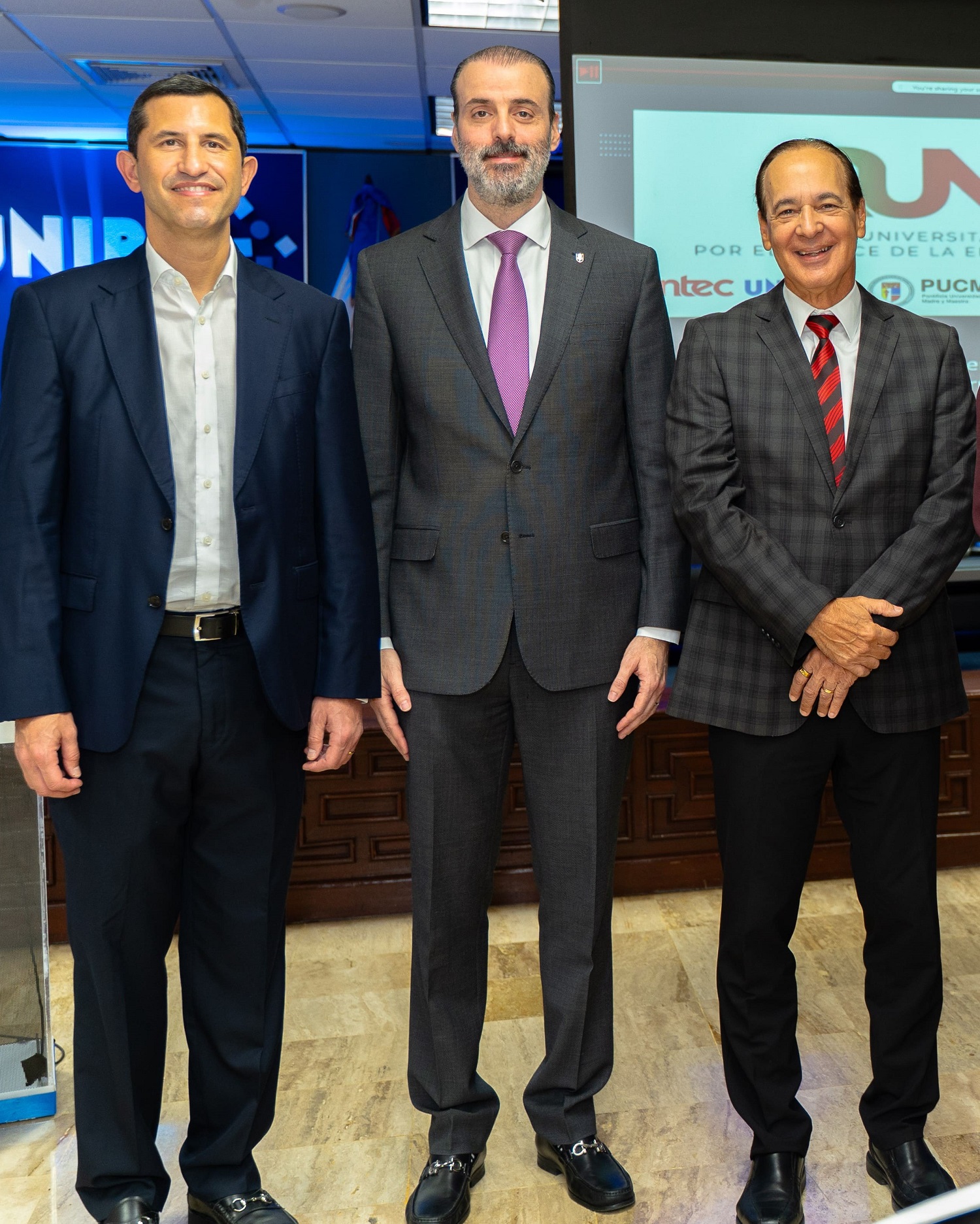 Roberto Herrera, Raúl Ferreira and Arturo Del Villar.