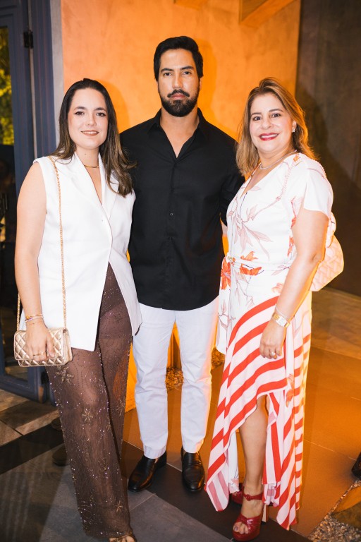 Livi León, Tommy Durán and Michelle Franco de León