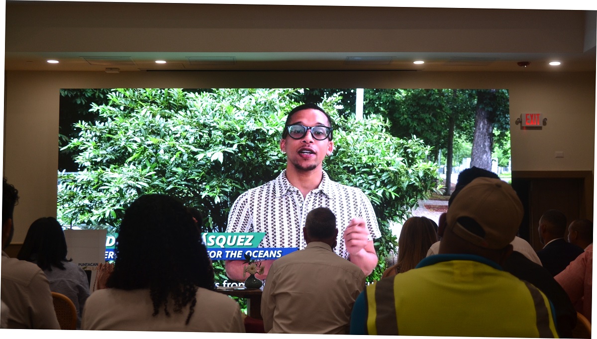 Eddy Frank Vásquez, country manager of Parley for the Oceans, shared a message with attendees virtually.