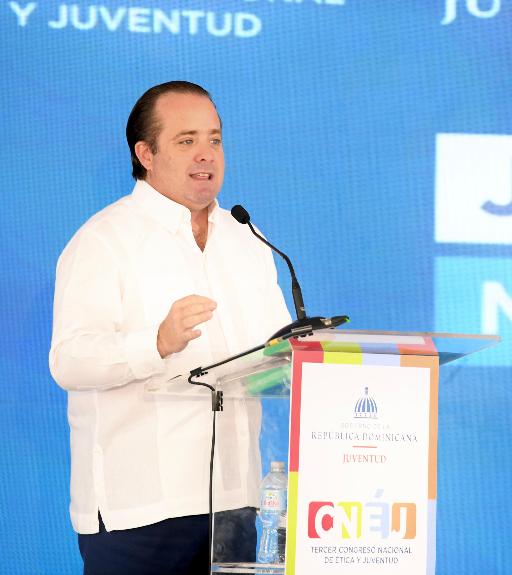 El ministro de la Presidencia, José Ignacio Paliza, participó en el Tercer Congreso Nacional de Ética y Juventud.