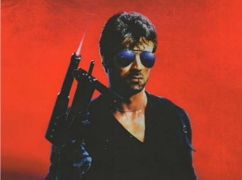 Sylvester Stallone en "Cobra#, una película de acción estadounidense de 1986 dirigida por George P. Cosmatos.