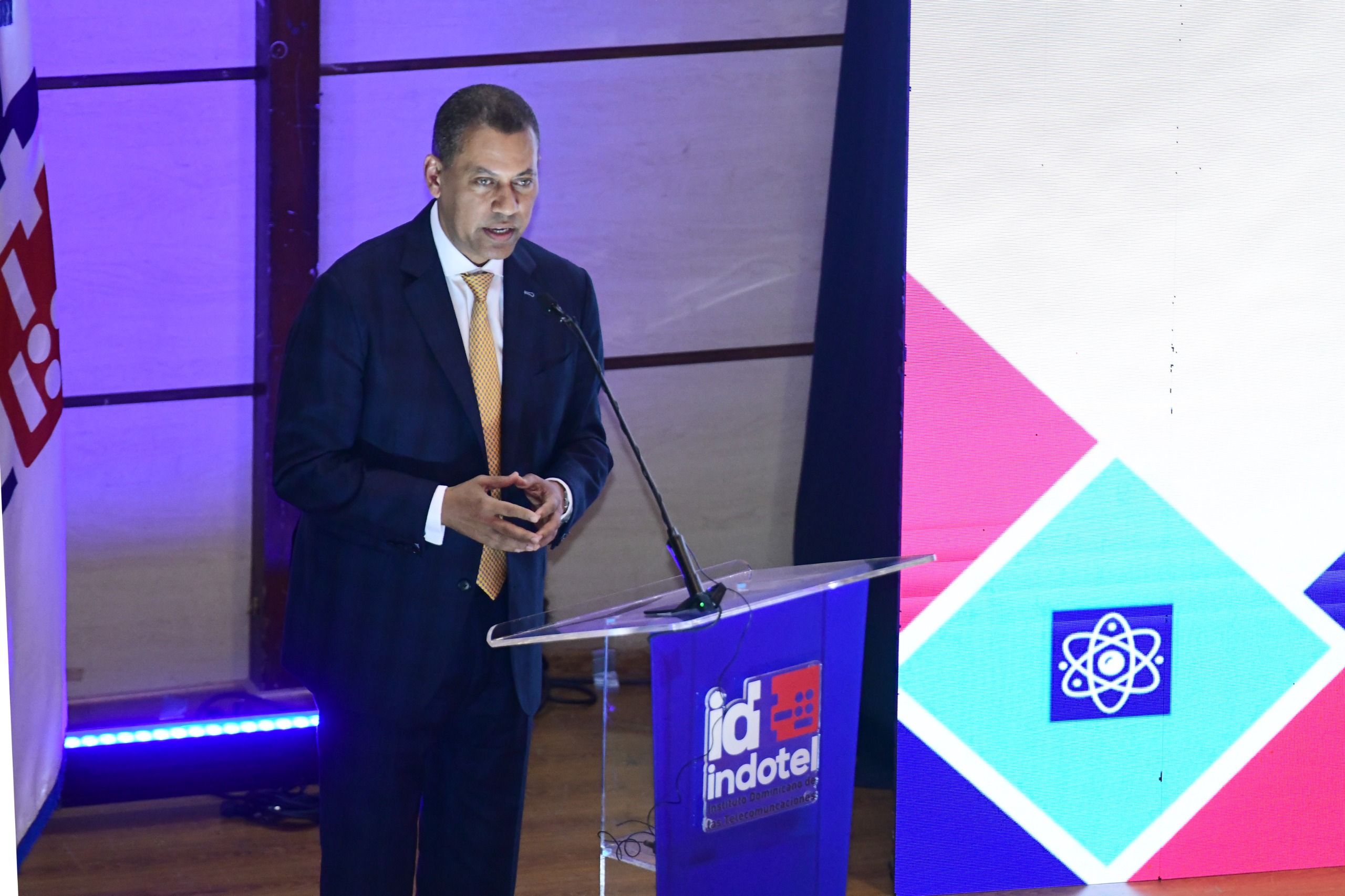 Guido Gómez Mazara, presidente del consejo directivo del Instituto Dominicano de las Telecomunicaciones (Indotel).