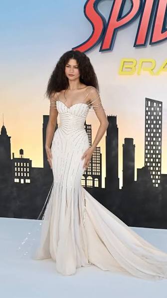 Zendalla en la premiere de spiderman en Inglaterra.