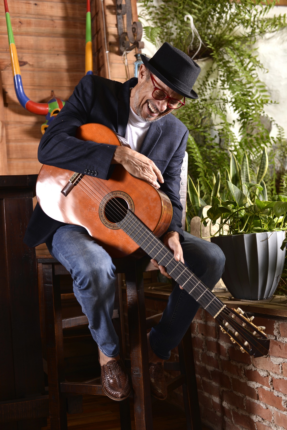 José Antonio Rodríguez es autor de "Como un bolero", que se inscribe en una línea creativa, colorida e íntima, pensada para exaltar el valor de la palabra y el pensamiento dentro de la canción.