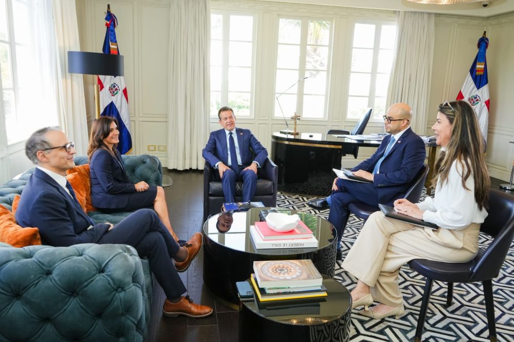 La reunión fue efectuada en la sede de la cancillería.