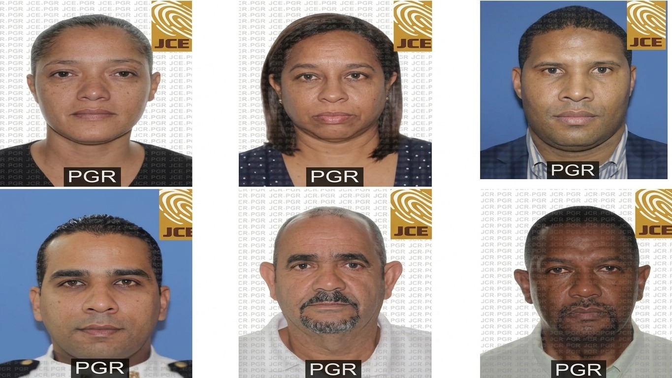 En la parte superior, de izquierda a derecha: Hanna Rashell Rodríguez Almánzar, Luz Esther Reyes Durán de Ramírez y Edwin Alberto Batista Cruz. En la parte inferior: José Luis Díaz Hernández, Carlos Job Ynoa Olivero y Guillermo Enrique Dicló Garabito