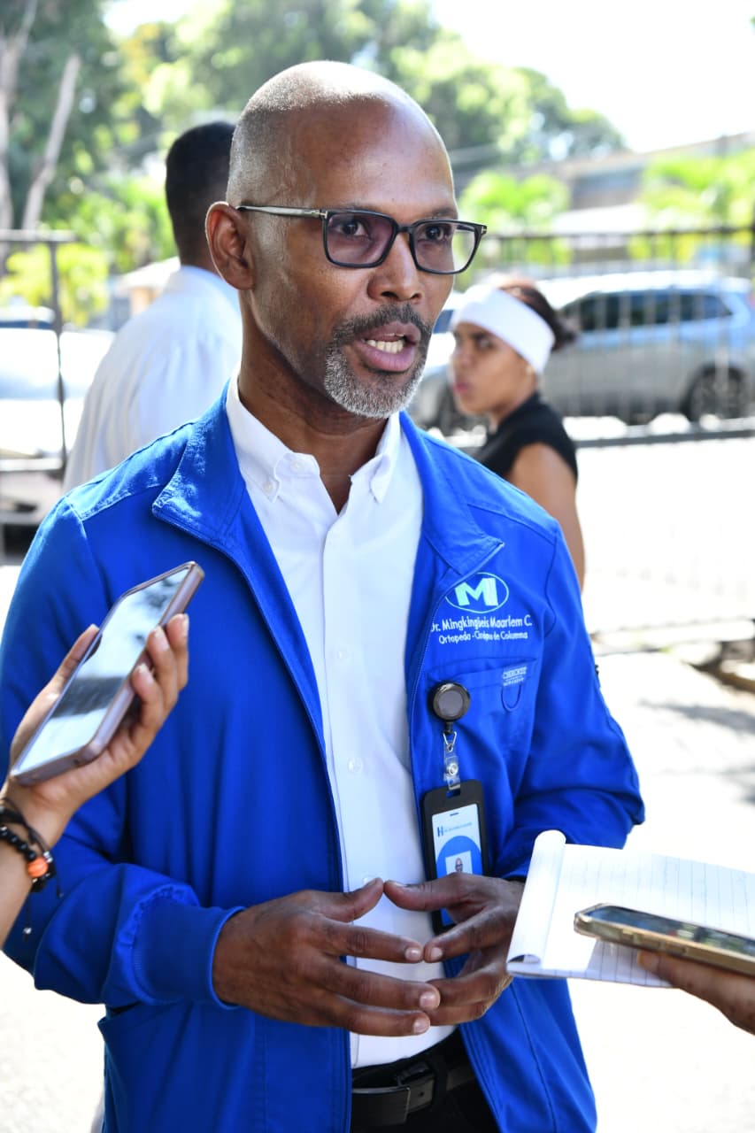 Doctor Mingkingüeis Maarlem Castillo, director del hospital Salvador B Gautier