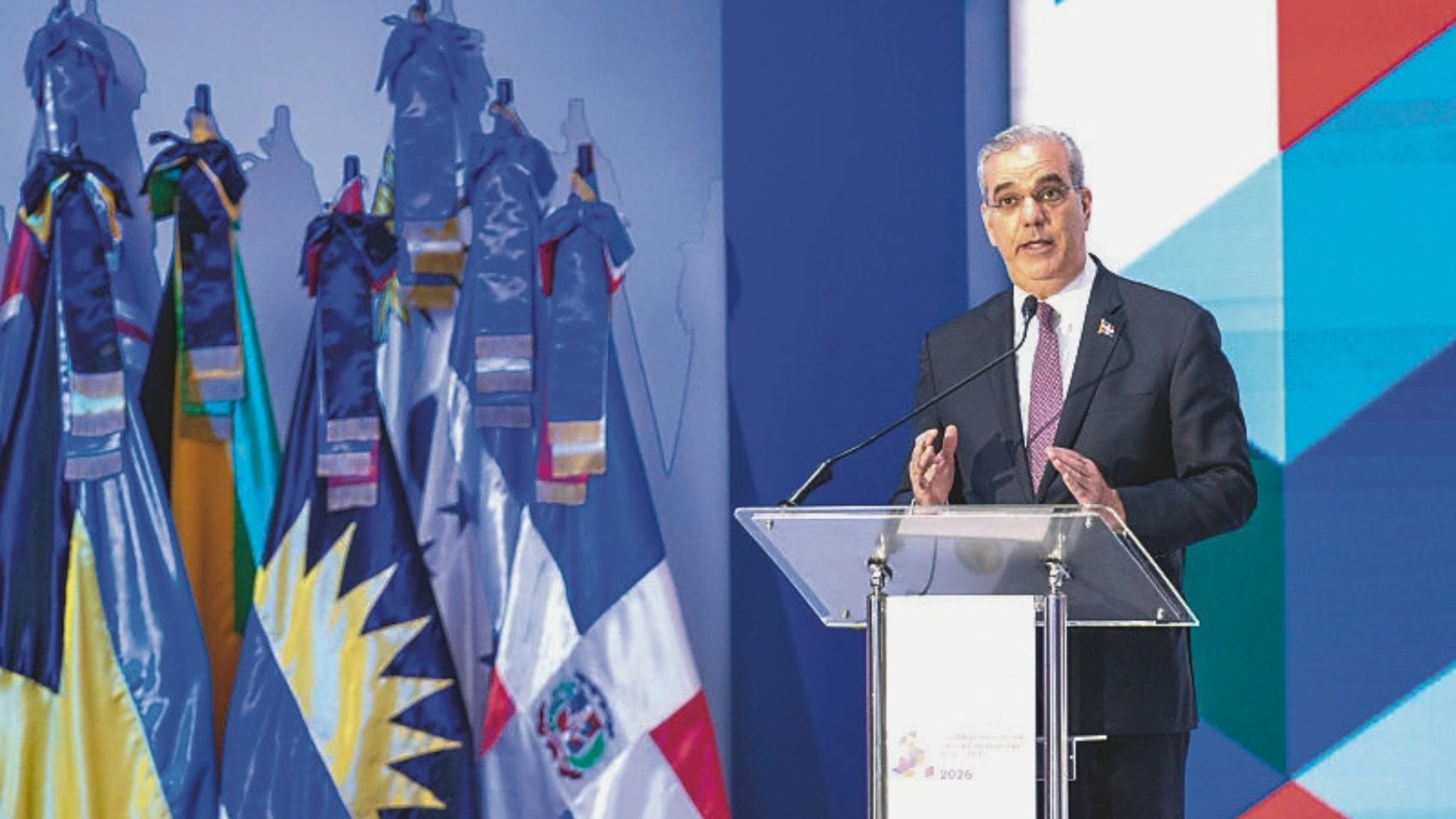 “Yo daré el primer picazo”, dijo Abinader de nuevo estadio