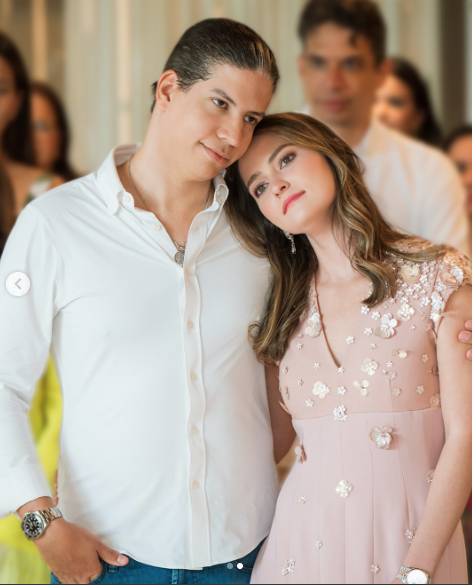 Alexandra Grullón unto a su esposo, Eduardo Guarionex Estrella, ambos fallecidos en la tragedia del Jet Set.