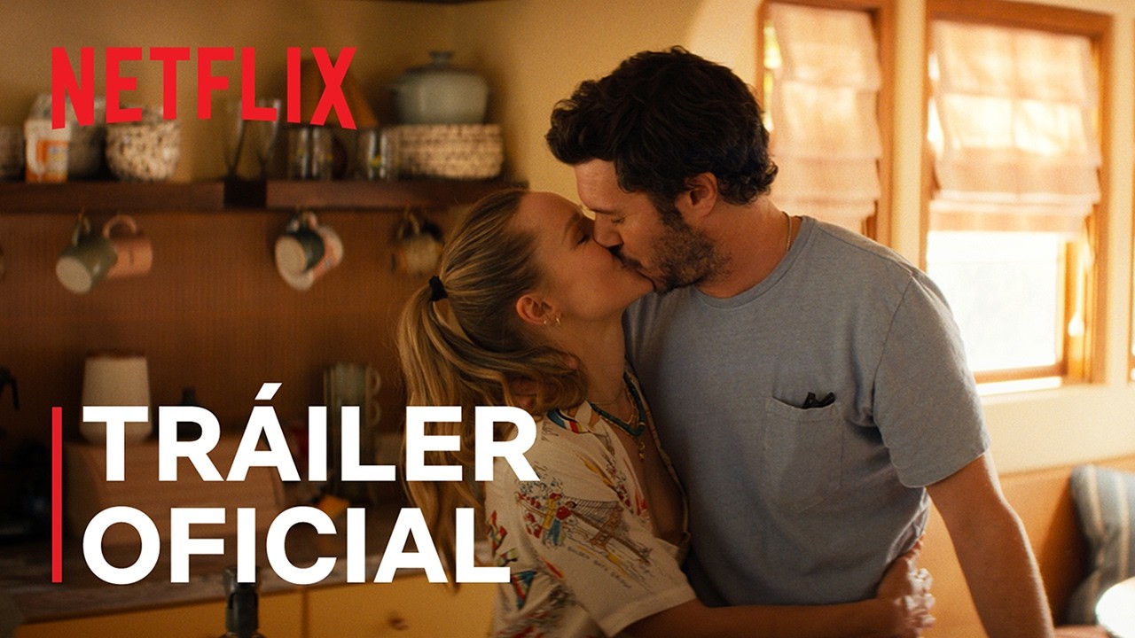 Es hora de dar el siguiente paso. Vuelve «Nadie quiere esto», la exitosa serie de comedia romántica protagonizada por Kristen Bell y Adam Brody. La temporada 3 estará disponible el 22 de octubre, solo en Netflix. Ver en Netflix: https://www.netflix.com/title/82052145 SUSCRÍBETE: https://bit.ly/2W85El8 Acerca de Netflix: Netflix es uno de los principales servicios de entretenimiento del mundo. Nuestros miembros disfrutan de series, películas, juegos y programación en vivo en una variedad de géneros e idiomas. Además, pueden reproducir, pausar y reanudar contenido cuando y donde quieran, y pueden cambiar de plan en cualquier momento. Sigue a Netflix Latinoamérica en: ➡️TWITTER: http://twitter.com/NetflixLAT ➡️INSTAGRAM: http://instagram.com/NetflixLAT ➡️FACEBOOK: http://facebook.com/NetflixLATINO Nadie quiere esto | Tráiler oficial de la temporada 3 | Netflix https://www.youtube.com/@NetflixLATAM Joanne y Noah dan un nuevo paso en su relación, pero deben enfrentar los conflictos y las intromisiones familiares, además de arriesgarse con un gran salto de fe.